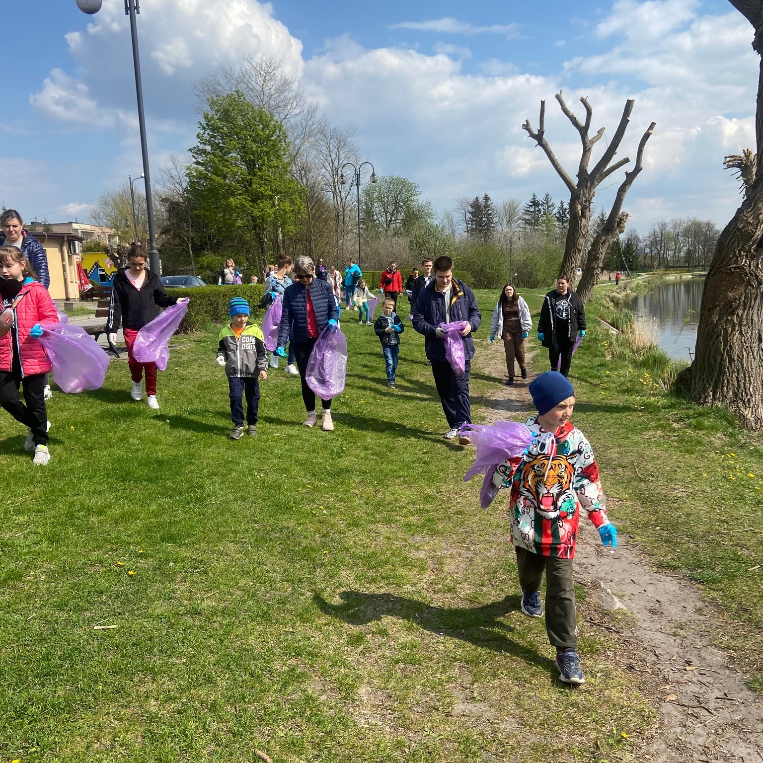 Regesta S.A. Охрана окружающей среды - Герой носит мешок!